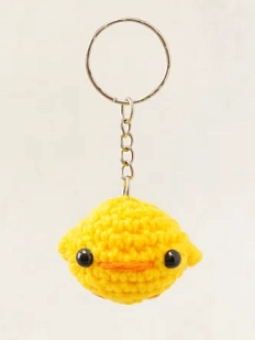Вязаный брелок «Цыплёнок»