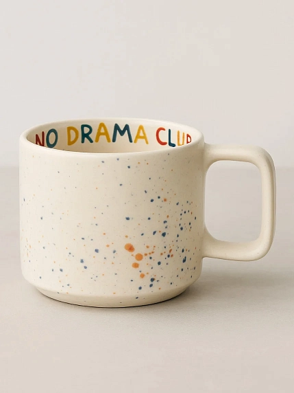 Кружка ручной работы РУКИ В ГЛИНЕ «No drama club», керамика, 350 мл, фото 1.