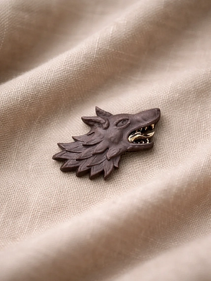 Брошь ручной работы Фарфор Булыгина «Волк», чёрно-серебристая, фото 3.