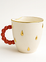 Кружка ручной работы «Погрызанная» из фарфора, белая с золотыми каплями и красной ручкой, объём 300 мл, превью фото 2