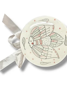 Тарелка ручной работы «Ангел» с атласным бантом, белая, керамика, 15,5 см