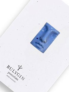 Брошь ручной работы Bulygin «Античный нос», синяя, фарфор