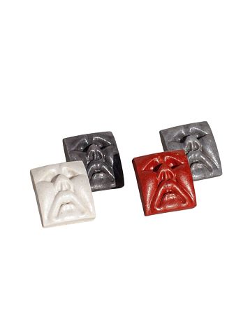 Значок ручной работы «Маскарон», тёмно-серый, керамика, фото 2.