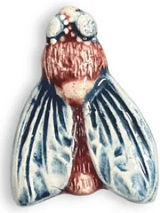 Брошь ручной работы Elizabeth Madar Муха, бордово-синяя, керамика