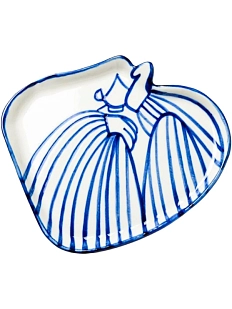 Фигурная тарелка ручной работы «Подруга», полуфарфор, 21 см