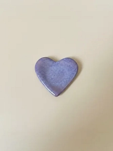 Блюдце ручной работы Августа в виде сердечка, фиолетовое, керамика, 6 см