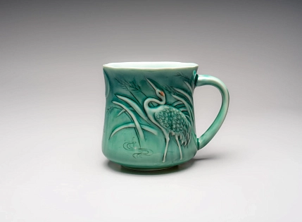 Кружка ручной работы Керамика Александры Пылиной «Журавли», зеленая, фарфор, 390 мл, фото 1.