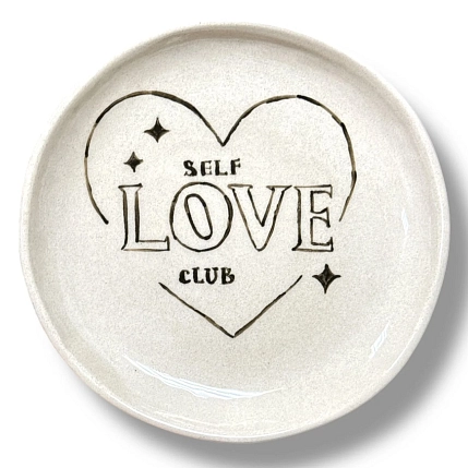 Тарелка ручной работы «Self-love club», керамика, 14 см, фото 1.