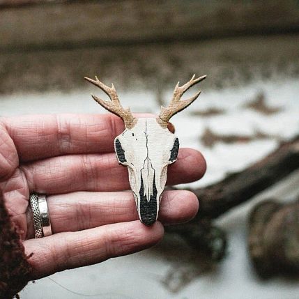 Брошь «Череп оленя», дерево, фото 3.