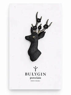 Брошь ручной работы Фарфор Булыгина «Олень», чёрно-серебристая