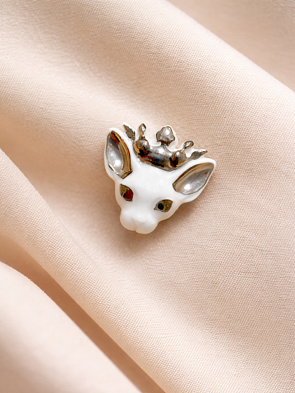 Брошь ручной работы Bulygin «Королева кошек», бело-серебристая, фарфор, фото 6.