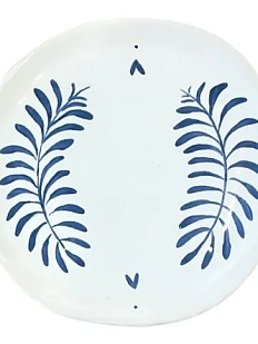 Блюдце Августа с синей росписью Сердечки, белое, 13 см