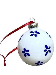 Ёлочный шар ручной работы в синий цветочек, 5 см