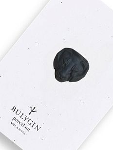 Брошь ручной работы Bulygin «Львица» чёрная, фарфор