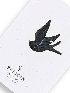 Брошь ручной работы Bulygin «Ласточка», фарфор, чёрно-серебристая