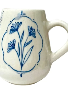 Кружка ручной работы Домик на дереве «Синие цветочки», полуфарфор, 350 мл