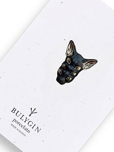 Брошь ручной работы Bulygin «Кошка 6 глаз», фарфор, чёрно-серебристая