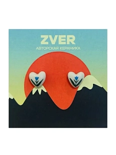 Серёжки-гвоздики ручной работы Звер «Белые сердечки с синим тюльпаном», керамика