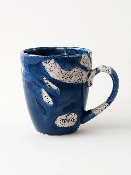 Кружка ручной работы Тата вытворяет/NF Ceramics «Когда мне грустно, я колдую», синяя, керамика, 400 мл, фото 2.