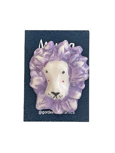 Брошь ручной работы Мария Гордеева «Лев», фиолетовая, керамика