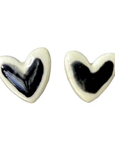 Серёжки-гвоздики Мария Гордеева Сердечки, керамика, бело-чёрные