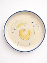 Тарелка ручной работы Йеллоускуп «Яблоко на блюдце с голубой каемочкой», керамика, превью фото 1
