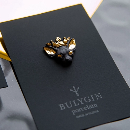 Брошь ручной работы Фарфор Булыгина «Королева кошек», чёрно-золотистая, фото 3.