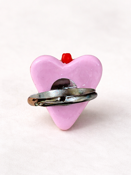 Кольцо ручной работы Радость Рядом Сердце с красной клубничкой, полимерная глина, незамкнутое, фото 3.