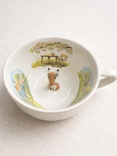 Чашка для чая ручной работы Мадам де Тюль с фигуркой внутри Лиса с домиком, фарфор, 250 мл