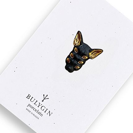 Брошь ручной работы Bulygin «Кошка 6 глаз», фарфор, чёрно-золотистая, фото 1.