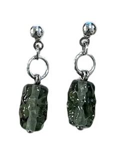 Серьги-гвоздики Керко «Набережная реки Карповки» с пупырышками, стекло