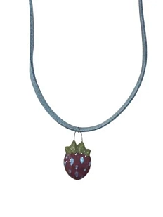 Чокер ручной работы Малёма «Клубничка» на сером замшевом шнурке, керамика