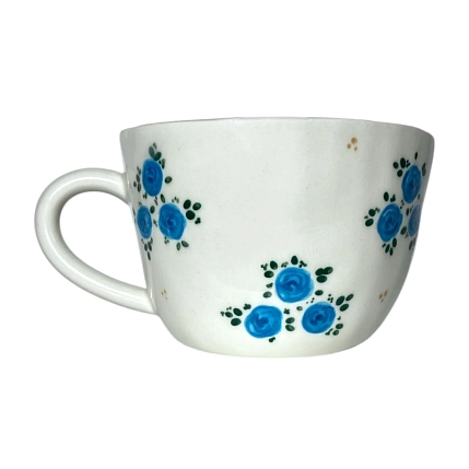Чашка для чая ручной работы Slowday Ceramics в синие розочки «Винтаж», полуфарфор, 400 мл, фото 1.