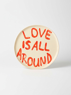 Тарелка ручной работы «Love is all around», керамика, 23 см