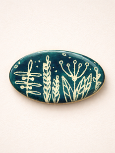 Брошь ручной работы Elizabeth Madar Цветочный орнамент, овальная, синяя, керамика