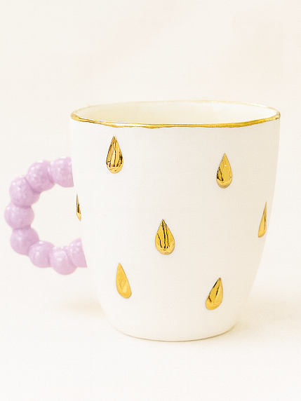 Кружка ручной работы из фарфора, белая с золотыми каплями и фиолетовой ручкой, объём 300 мл, фото 2.