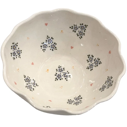 Глубокая тарелка ручной работы Slowday Ceramics в голубой цветочек с сердечками, полуфарфор, фото 2.