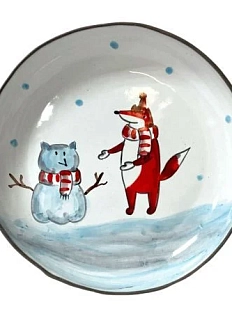 Тарелка ручной работы Ким керамика с бортиком Лис со снеговиком, белая, 13 см