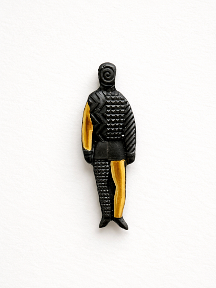 Брошь ручной работы Bulygin «Малевич», фарфор, чёрно-золотистая, фото 2.