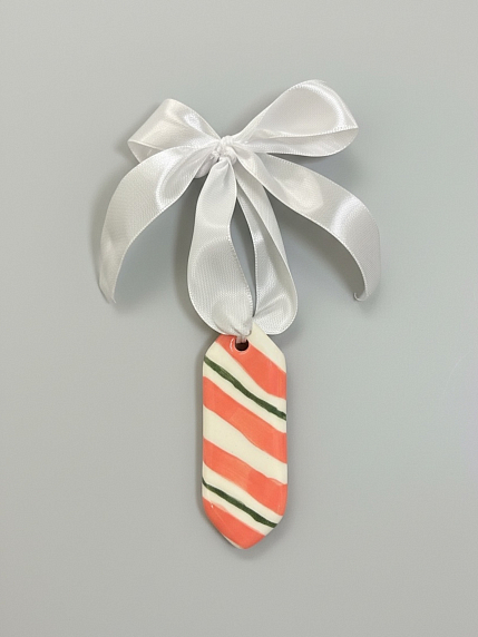 Ёлочная игрушка конфета «Полоски» розово-зеленая, белая керамика, фото 1.