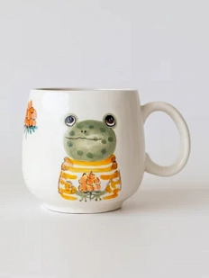 Кружка ручной работы Ким керамика с росписью Лягушка с морошкой, фарфор, 350 мл