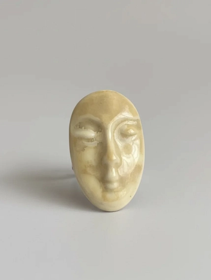 Кольцо ручной работы КерамЕлКа «Лицо овальное», бежевое, фарфор, фото 1.
