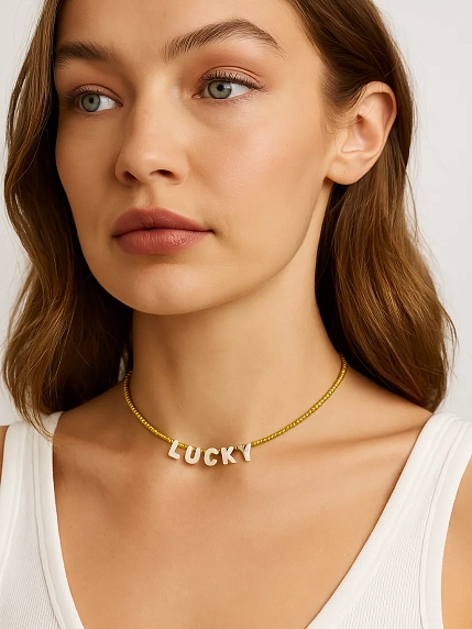 Чокер ручной работы DARI DARI с надписью перламутровыми бусинами «Lucky», бисер, золотистый, фото 3.