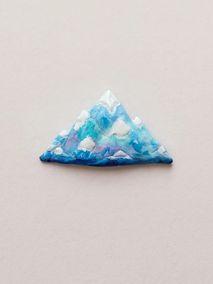 Брошь Радость Рядом «Горы», полимерная глина, голубая, фото 1.