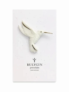 Брошь ручной работы Фарфор Булыгина «Колибри», бело-серебристая