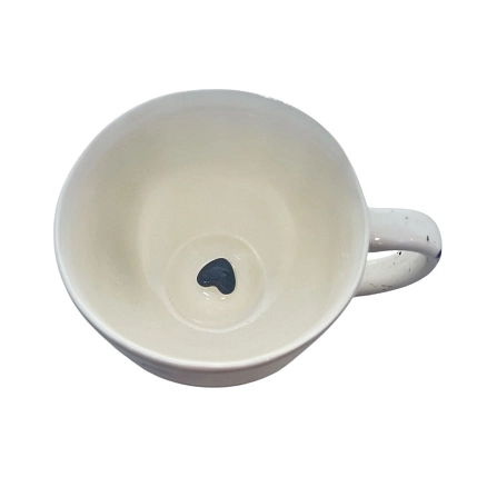 Кружка ручной работы Катя Вебер с надписью «П***й» и сердечком внутри, белая, керамика, 300 мл, фото 3.