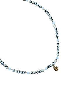 Чокер ручной работы Идеальное совпадение «Кофейное зёрнышко», перламутр и далматиновая яшма