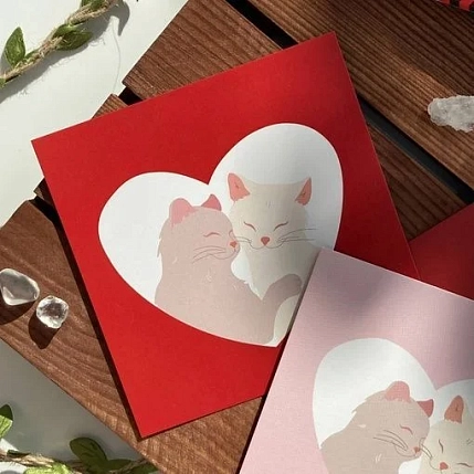 Открытка квадратная «Влюбленные котики», красная, 10 х 10 см, фото 2.