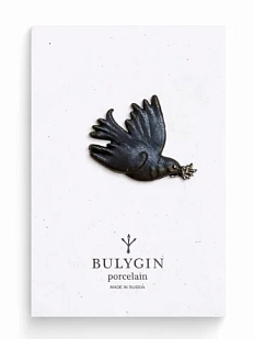 Брошь ручной работы Фарфор Булыгина «Голубка Пикассо», чёрно-серебристая