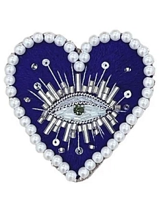 Брошь ручной работы «Heart» с белыми бусинами, синяя, бисер